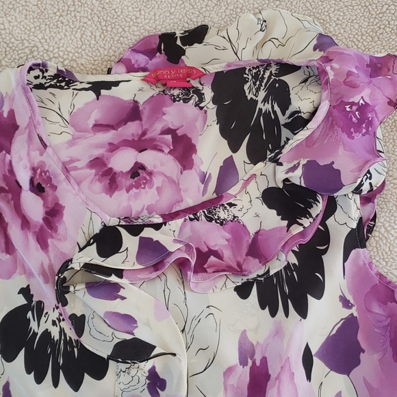 Sunny Leigh floral ruffle top - Picture 3 of 4